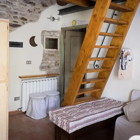 Turistici Vicolo S. Chiara Apartment *