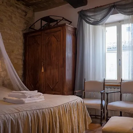 Turistici Vicolo S. Chiara Apartment *